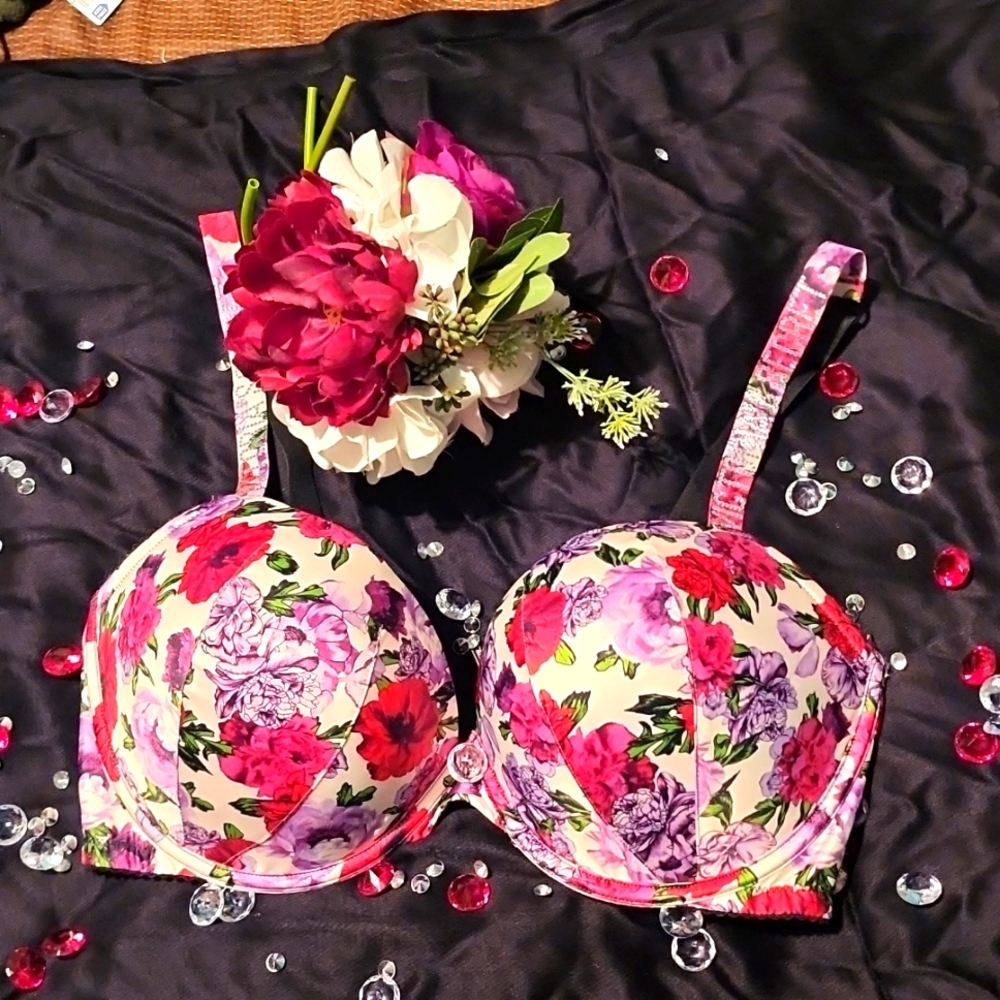 Victoria secret NWT bra